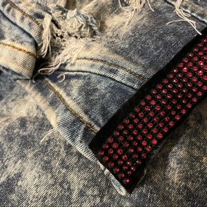 Urban distressed mens blue jeans